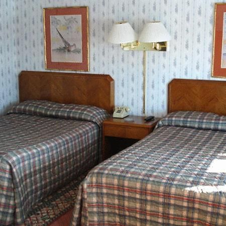 Rainbow Motel Watertown Esterno foto